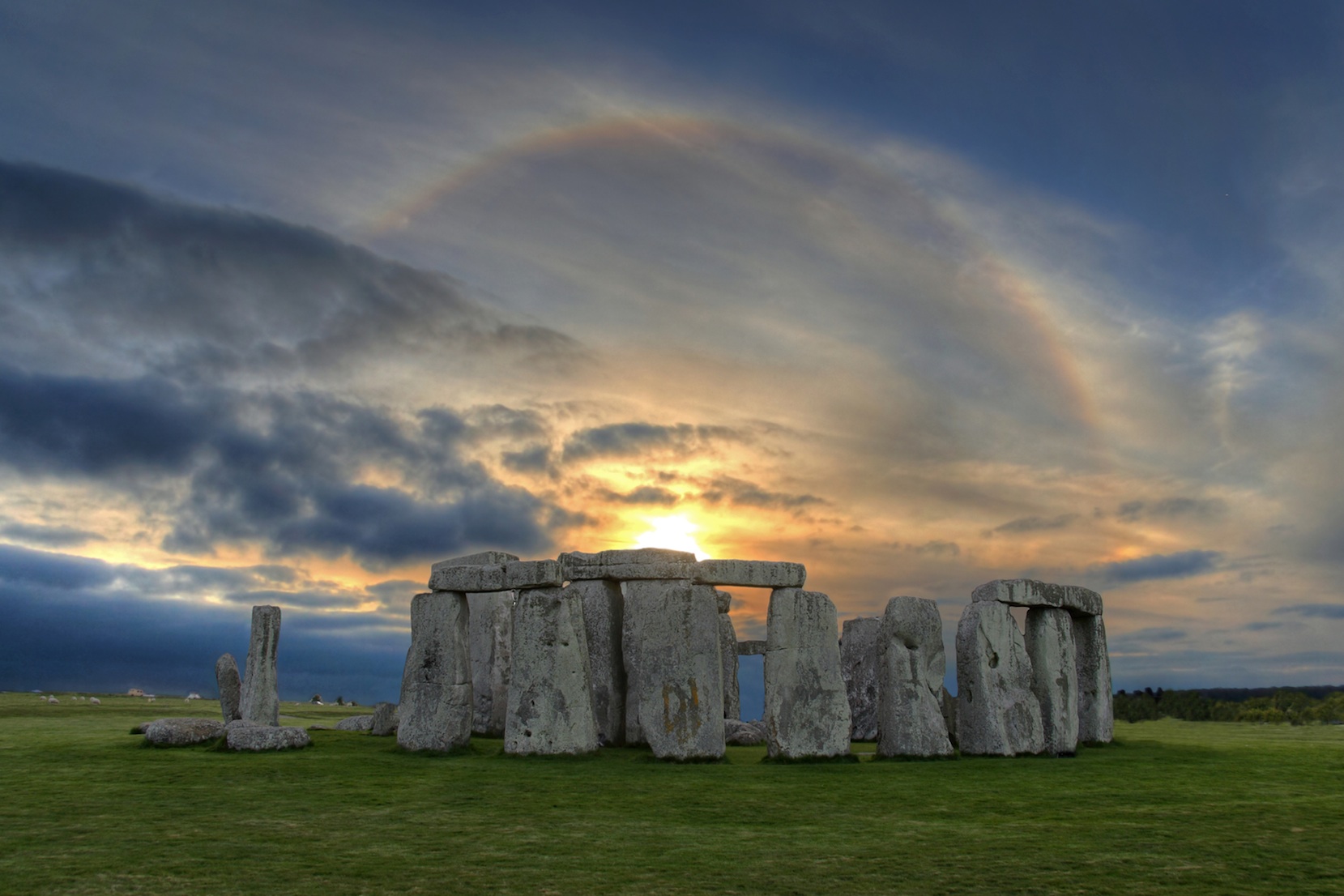 Stonehenge-Depositphotos_1520251-lo-res